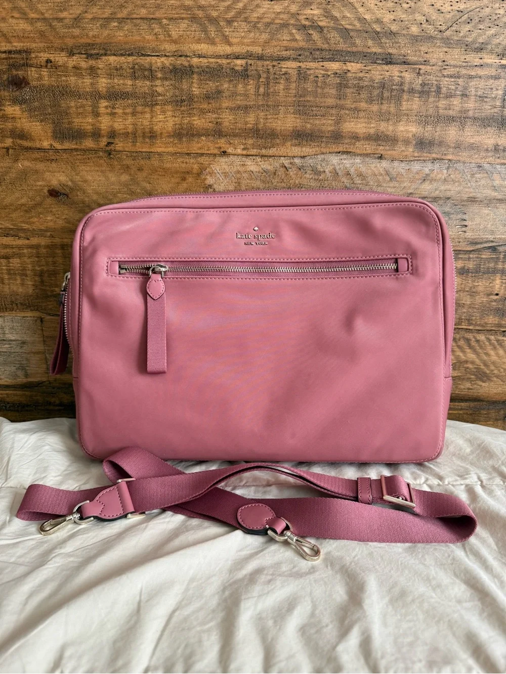 Kate Spade Chelsea Laptop Sleeve Crossbody – Pomegranate Nylon – Strap Included